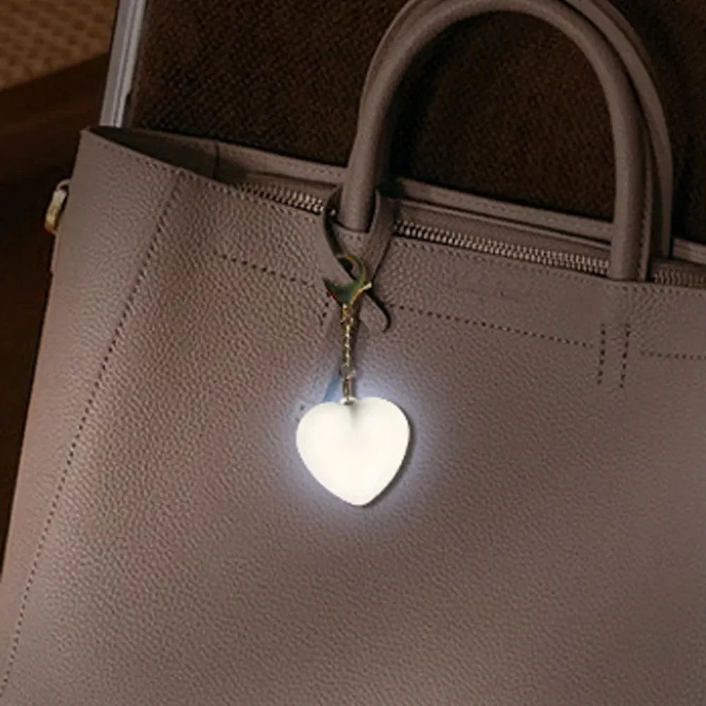1pcs Purse Heart LED Light Handbag Lamp Automatic Motion Activated Purse Heart Shaped Light for Women Bah Purse Charm