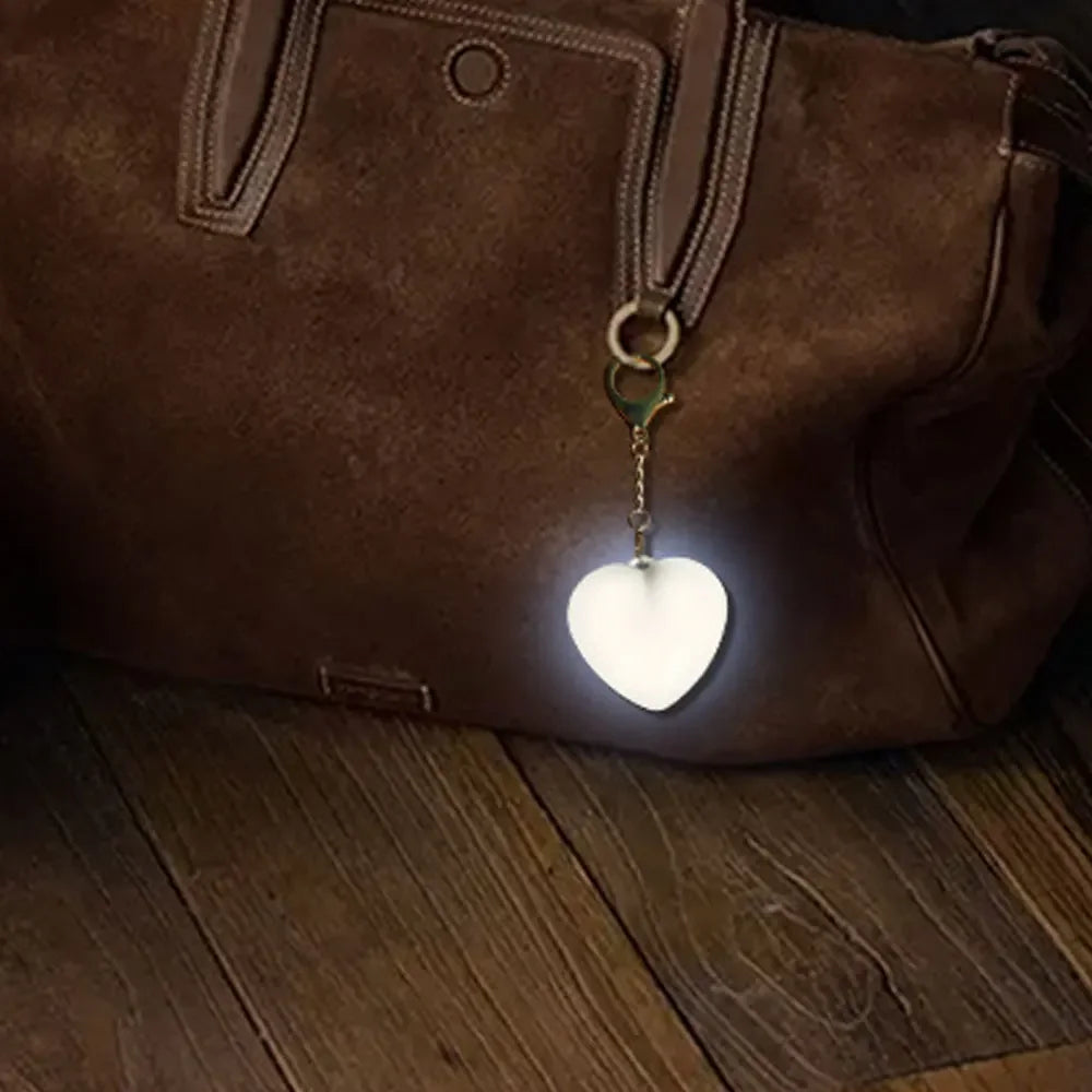 1pcs Purse Heart LED Light Handbag Lamp Automatic Motion Activated Purse Heart Shaped Light for Women Bah Purse Charm